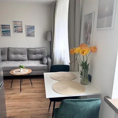 Modern Seaside Appartment - Elkonu Street Residence Lipawa Zewnętrze zdjęcie