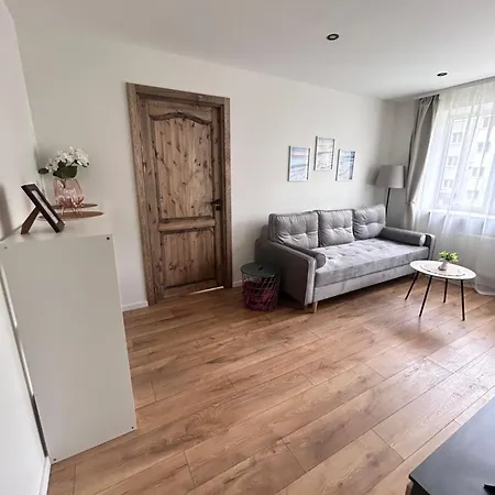 Modern Seaside Appartment - Elkonu Street Residence Lipawa Zewnętrze zdjęcie